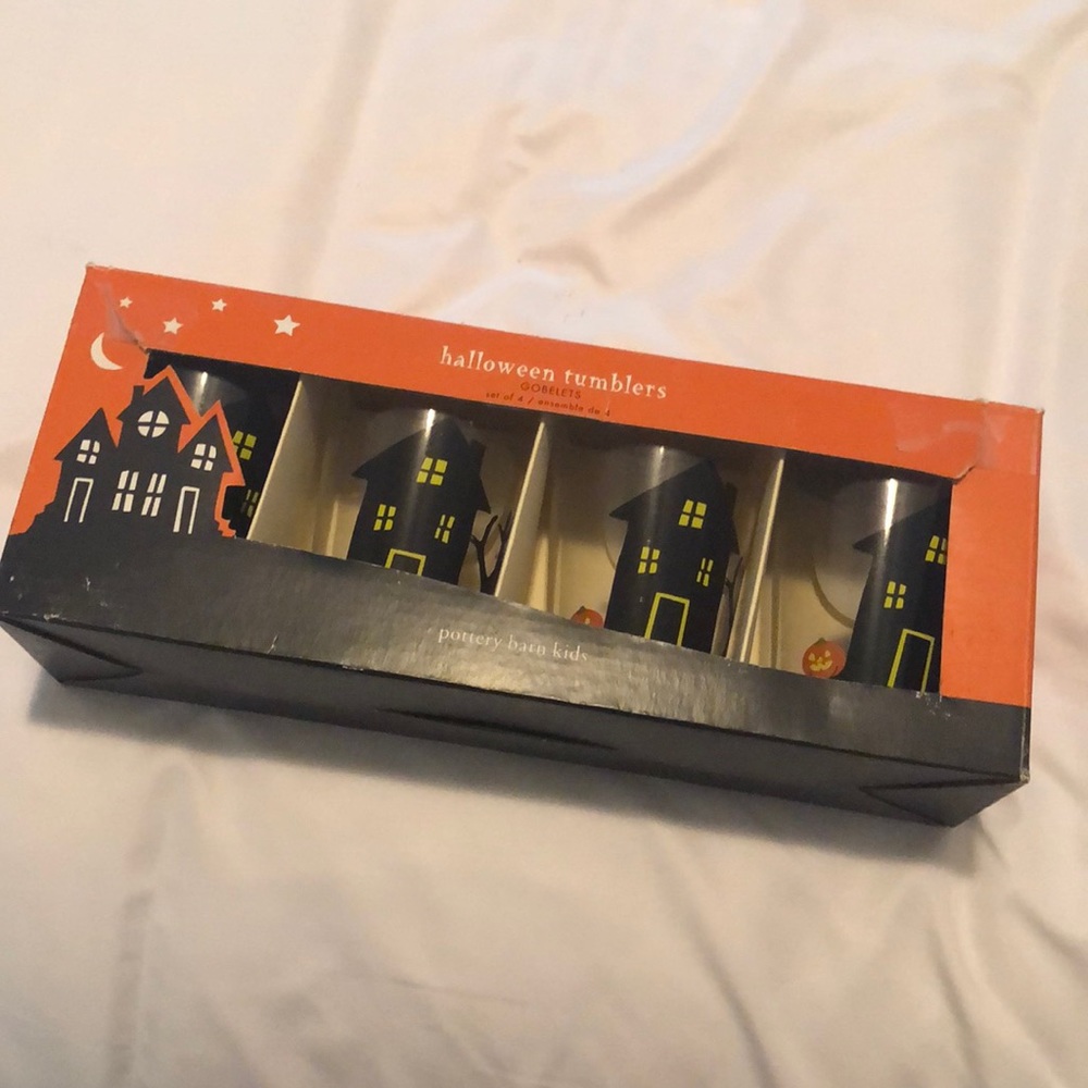 POTTERY BARN KIDS HALLOWEEN TUMBLERS (4)